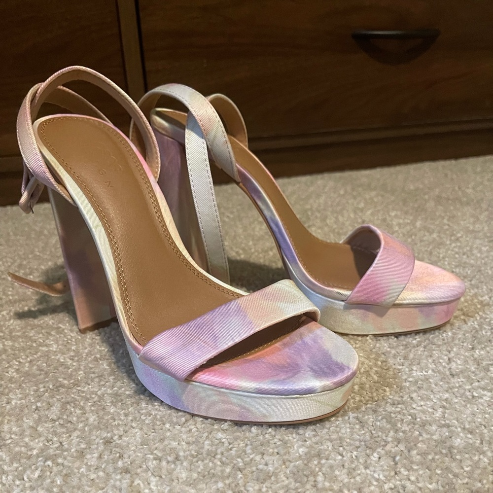 4” ASOS heels. Open toe. Strap around ankle. Never worn’